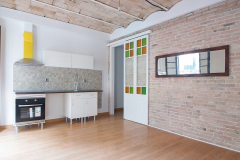 Un piso renovado en una finca de estilo Art Decó